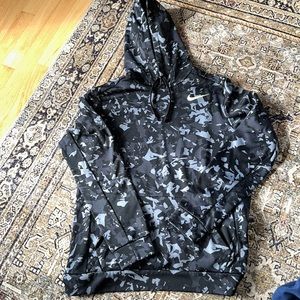 Men’s Nike hoodie. Size large.